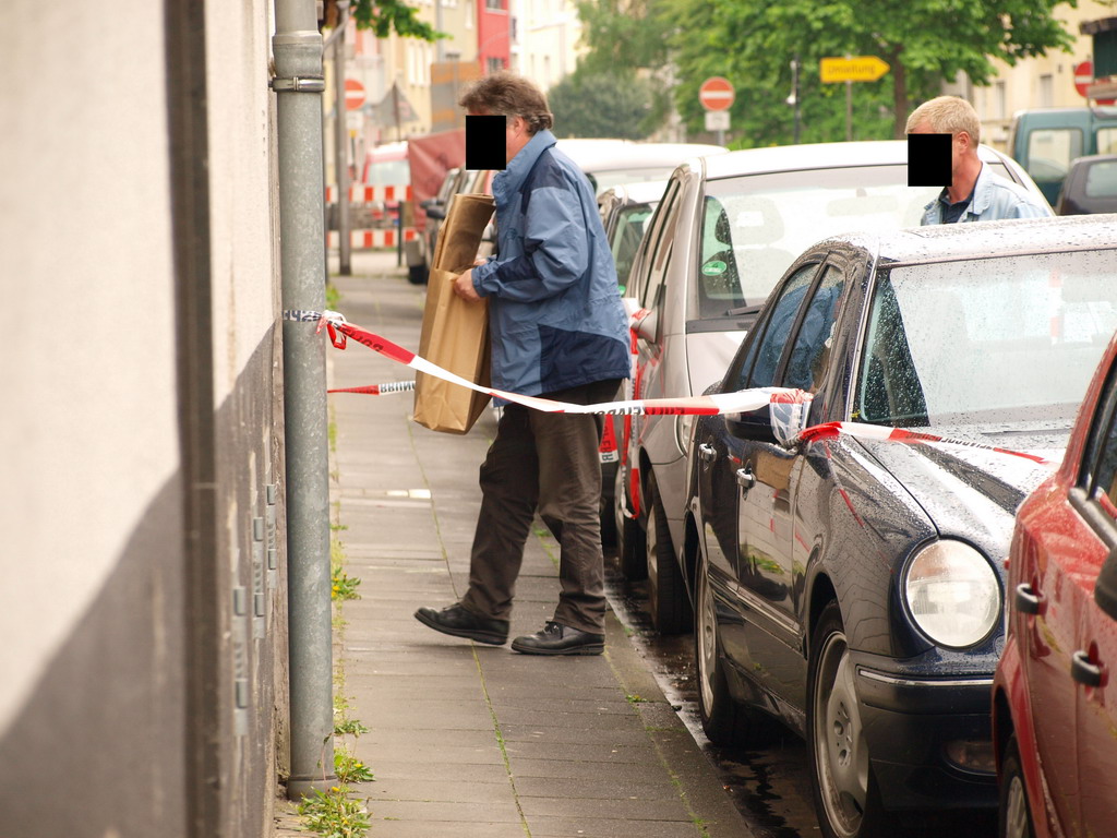 Wieder Beziehungsdrama Frau tot Koeln Muelheim Formesstr P17.JPG